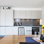 Al Sole By Interhome شقة Riazzino
